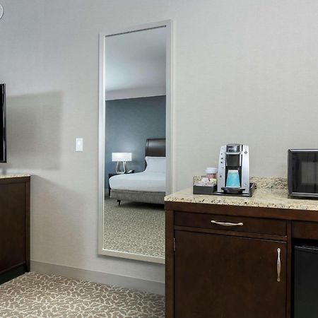 Hilton Garden Inn Shirlington Arlington Ngoại thất bức ảnh