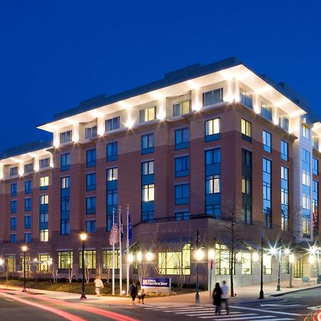 Hilton Garden Inn Shirlington Arlington Ngoại thất bức ảnh