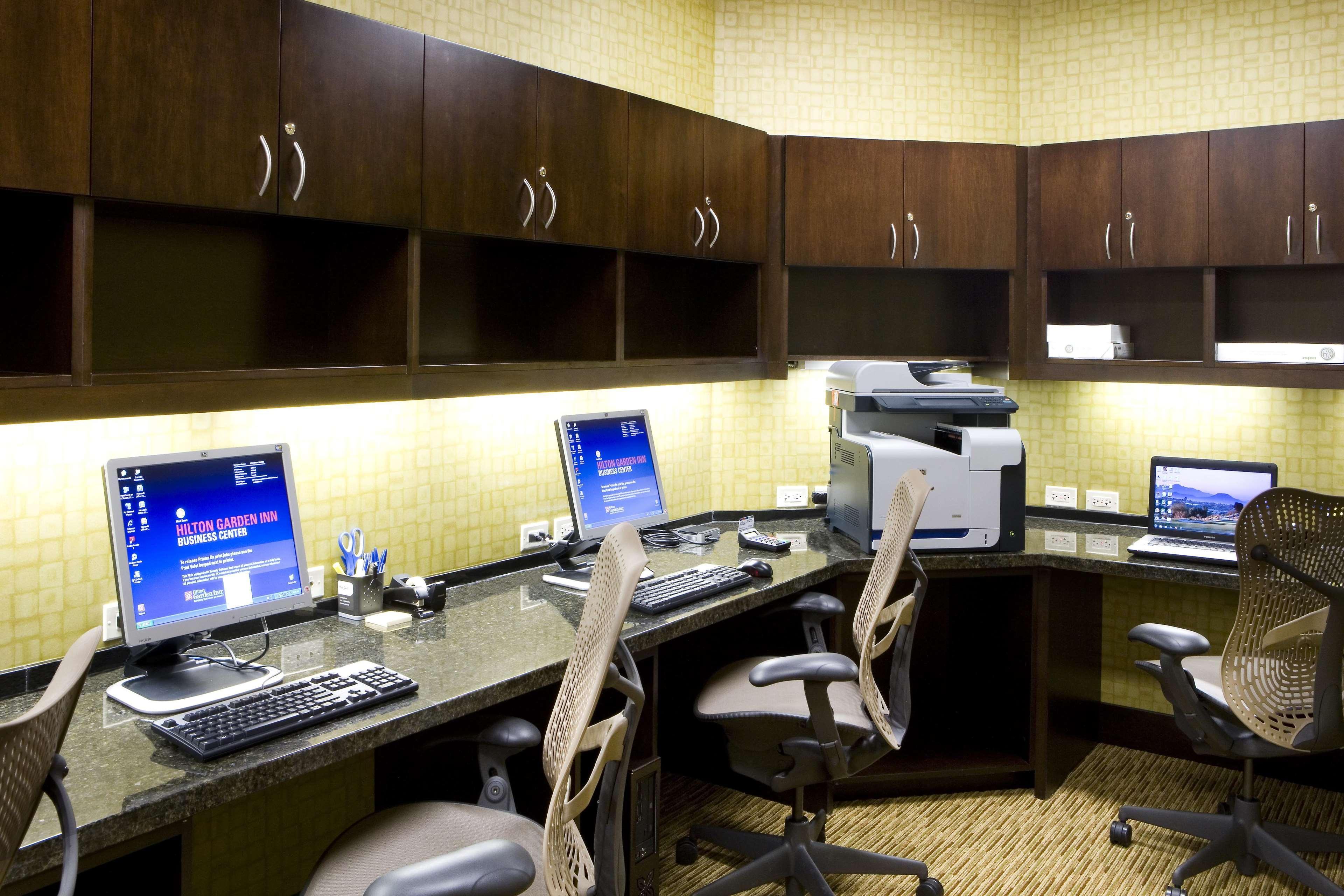Hilton Garden Inn Shirlington Arlington Ngoại thất bức ảnh
