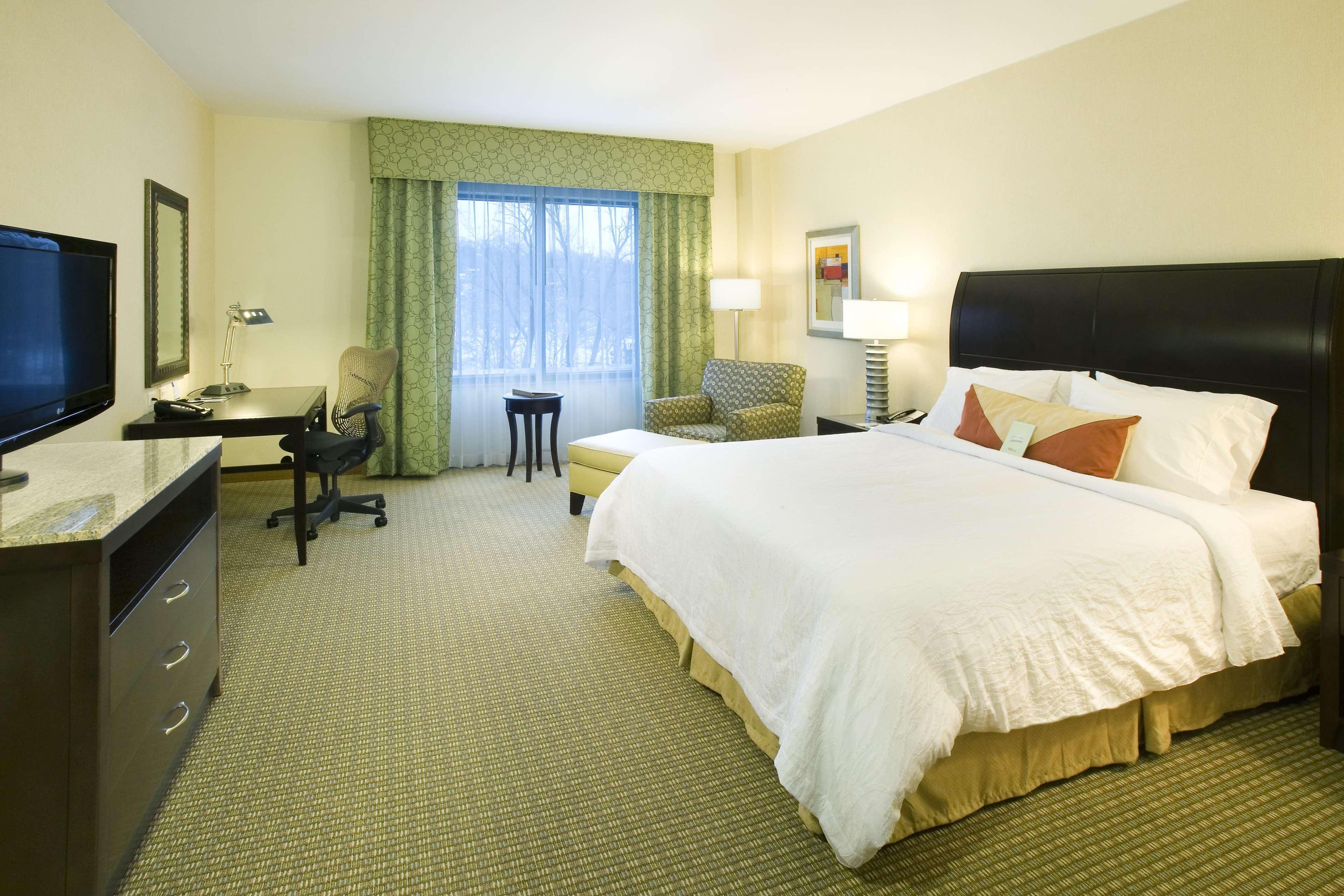 Hilton Garden Inn Shirlington Arlington Phòng bức ảnh
