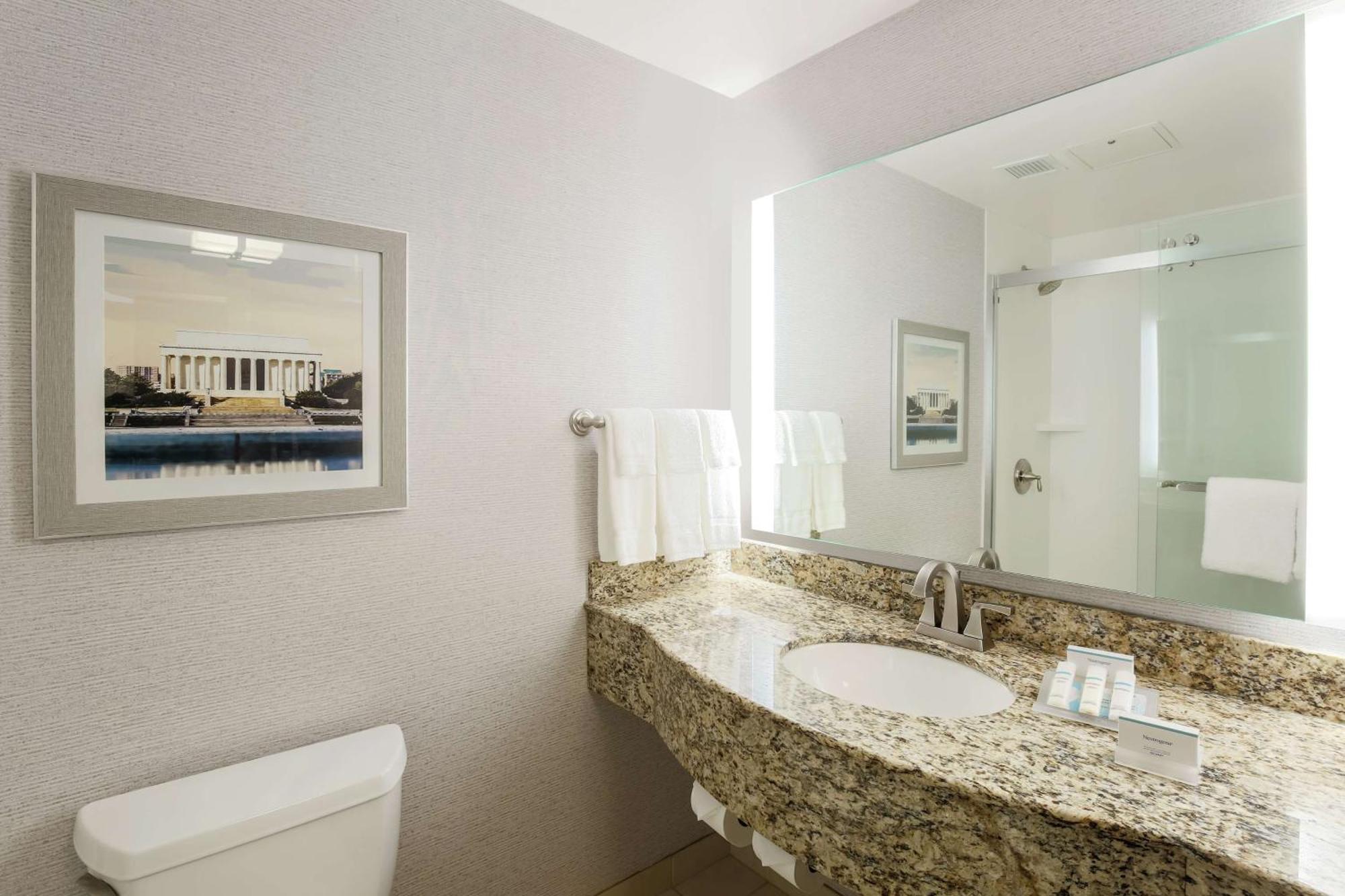 Hilton Garden Inn Shirlington Arlington Ngoại thất bức ảnh